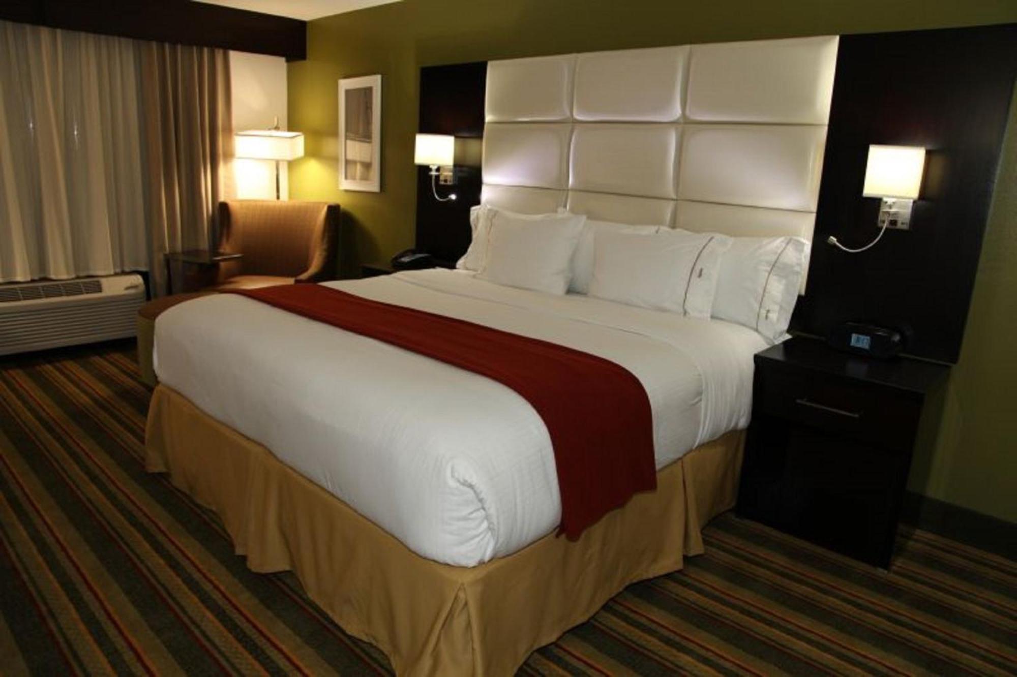 Holiday Inn Express & Suites - Huntsville Airport By Ihg Madison Exteriér fotografie